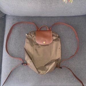Small longchamp backpack. Never worn!